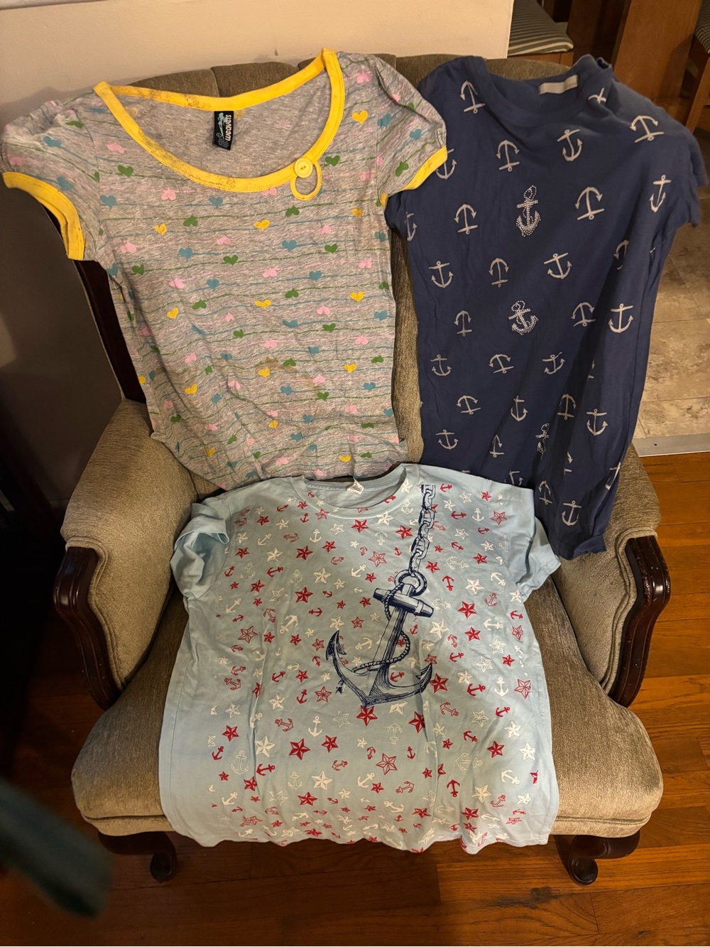 Girls' Multicolor Short Sleeve Pajama Tops - Anchor & Heart Print